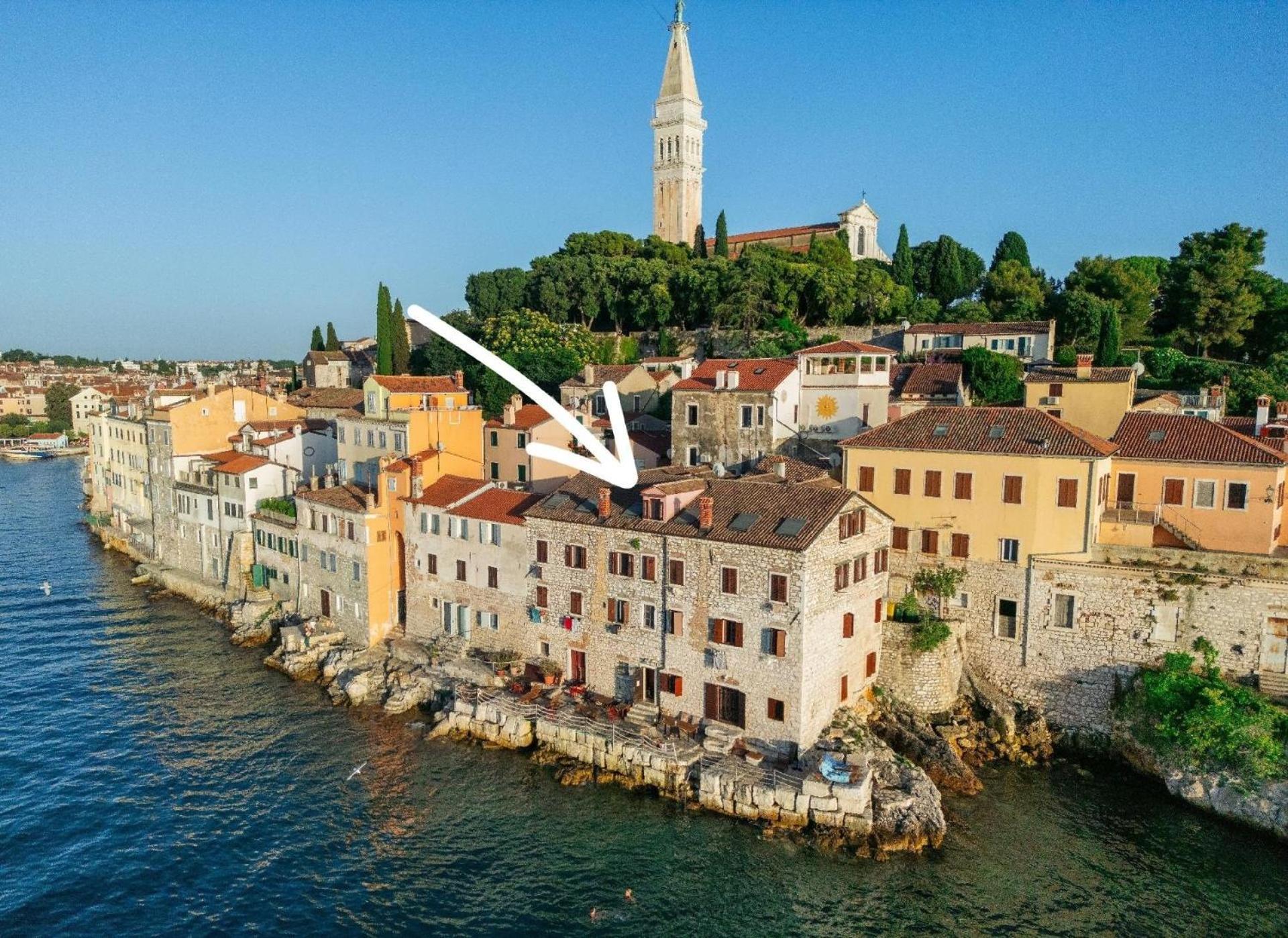 Apartment In Mit Terrasse Und Meerblick Rovinj
